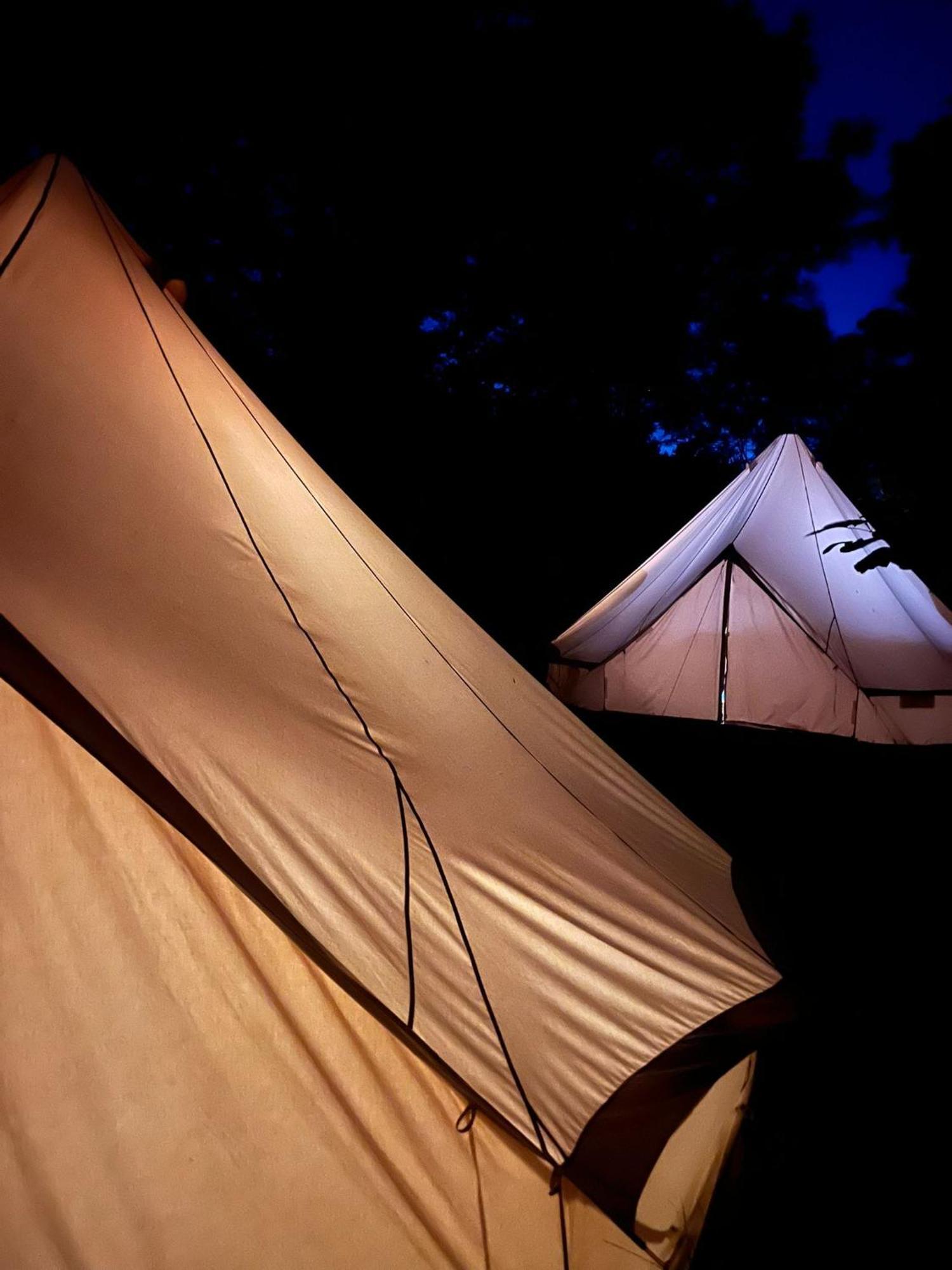 Le Travers Ajoux - Camping Gite Evenement Exterior foto